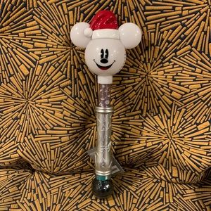 Disney Mickey Christmas Holiday Light-Up Wand with Snow Bubbles New with Tag